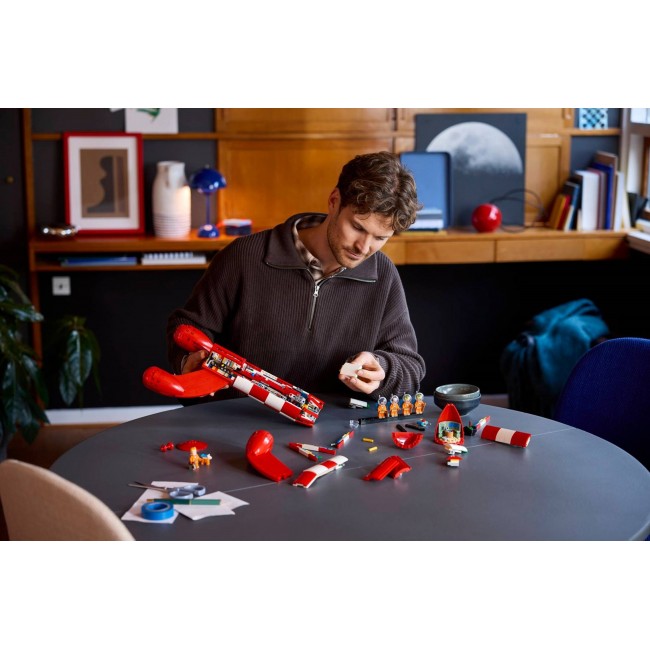 LEGO IDEAS 21367 Tintin Moon Rocket