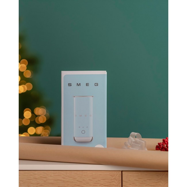 Smeg MFF02BLEU Automatic milk frother/warmer Black