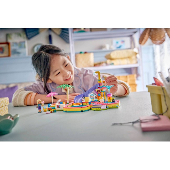 LEGO FRIENDS 42676 Fun Water Park Day