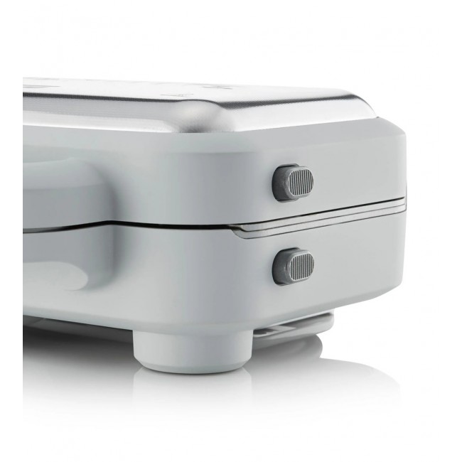 Breville DuraCeramic VST072X Waffle Maker