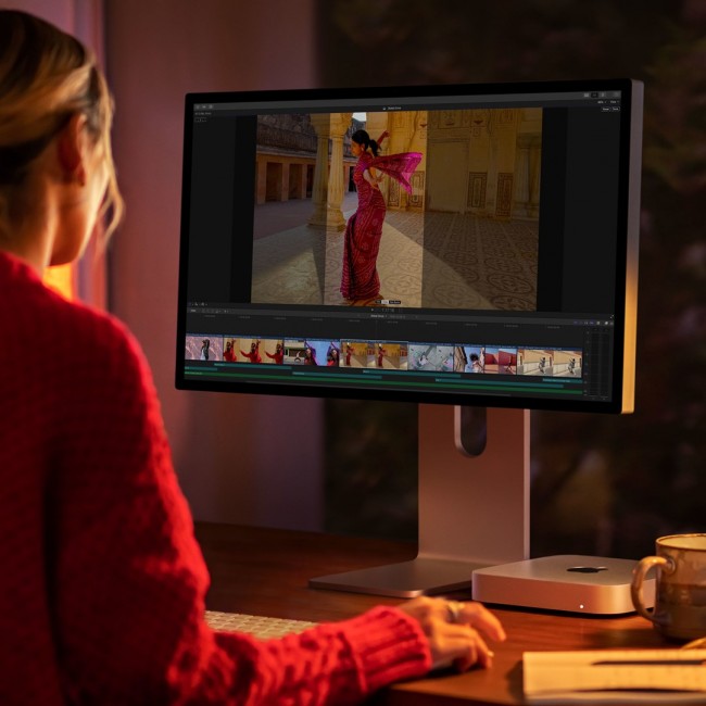 Apple Mac mini : M2 chip with 8 core CPU and 10 core GPU, 512GB SSD