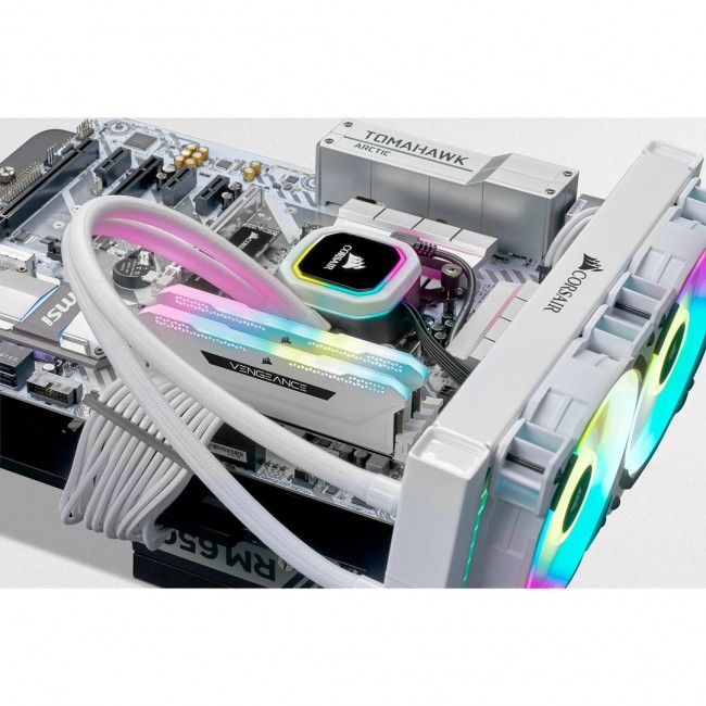 Corsair Vengeance RGB Pro CMH32GX4M2E3200C16W memory module 32 GB 2 x 16 GB DDR4 3200 MHz