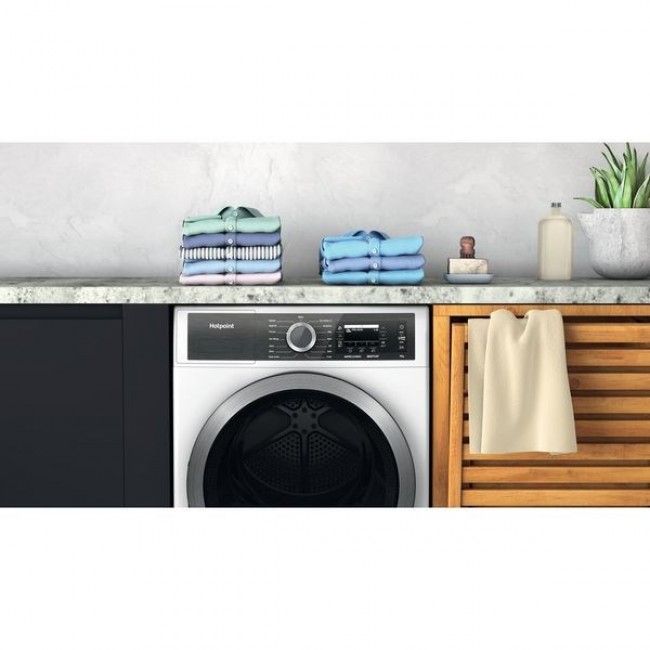 Hotpoint H8 D94WB EU tumble dryer Freestanding Front-load 9 kg A+++ White