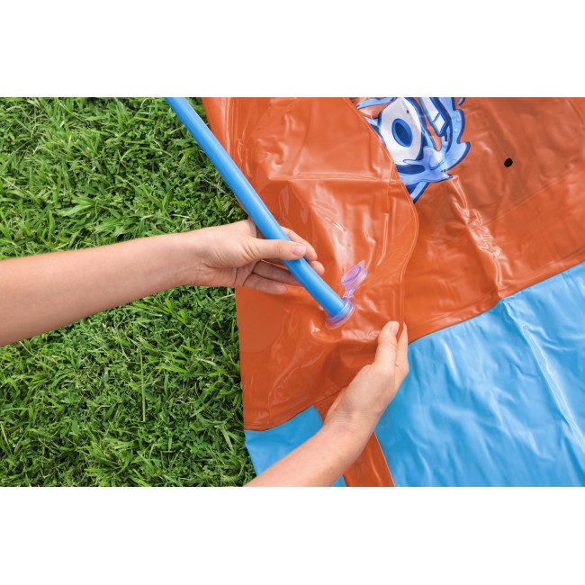 Bestway H2OGO! Tsunami Splash Ramp Single Slide 4.88 Bestway H2OGO! Tsunami Splash Ramp Single Slide 4.88
