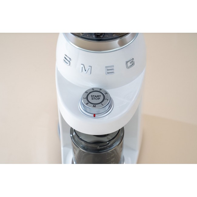 Smeg CGF03WHEU coffee grinder 150 W White
