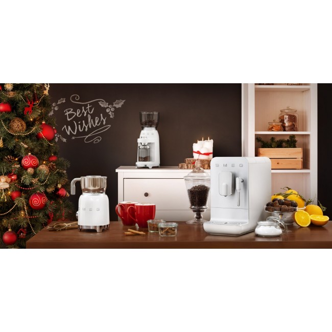 Smeg 50's Style MFF11WHEU White