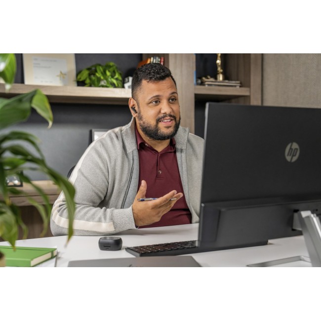 Voyager Free 60+ UC USB-C case w/touchscreen