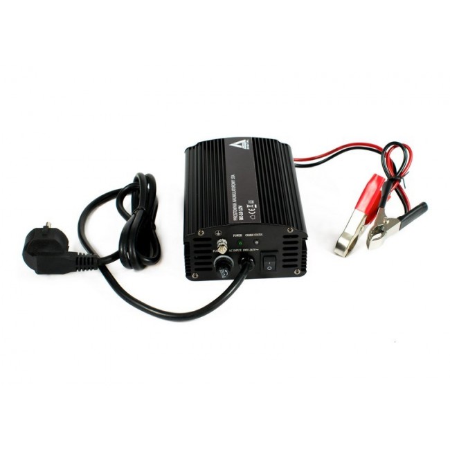 AZO Digital 12 V mains charger for BC-10 10A batteries (230V/12V) 3 charge stages
