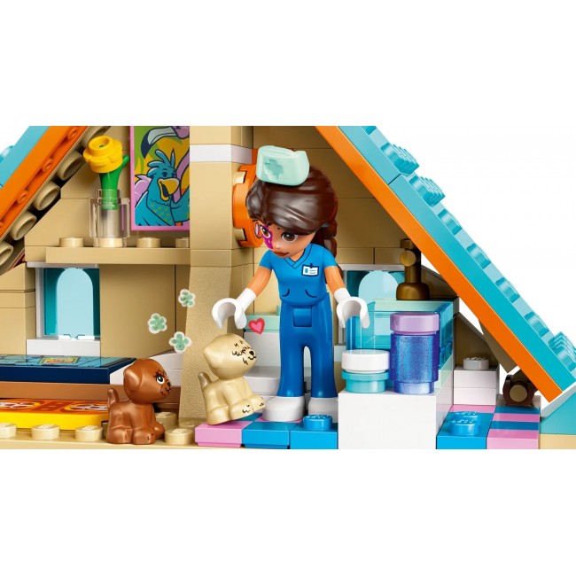 LEGO FRIENDS 42651 Horse and Pet Vet Clinic LEGO FRIENDS 42651 Horse and Pet Vet Clinic