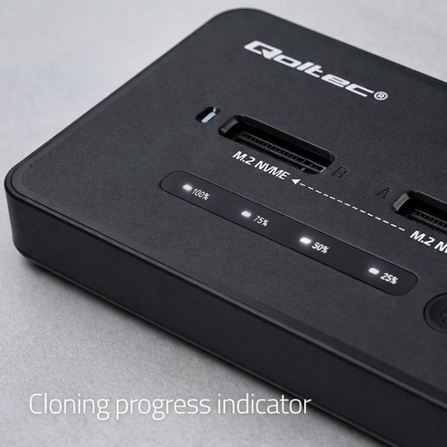 Qoltec 52366 M.2 NVMe SSD Docking Station | PCIe | USB-C | 20 Gb/s | DUAL 2 x 8TB | Offline cloning