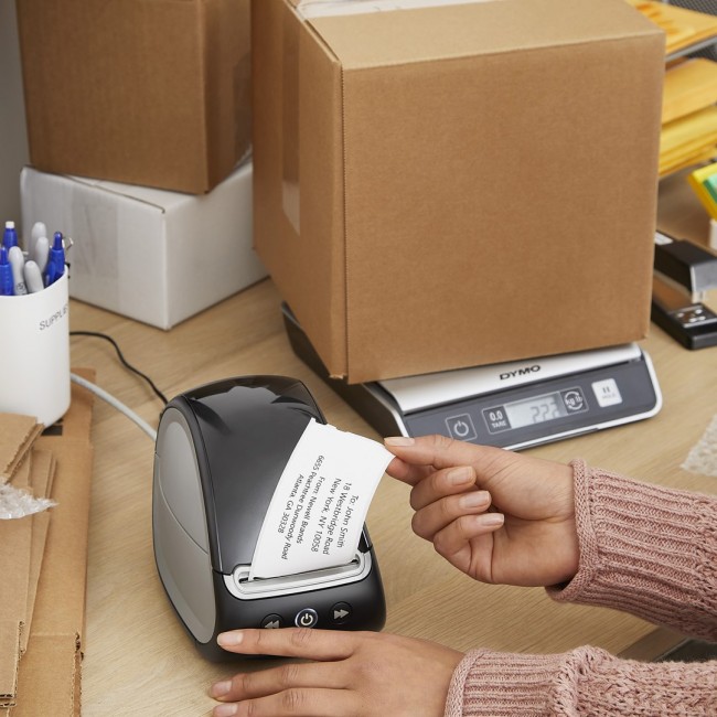 DYMO M10 Digital Package & Shipping Scale | up to 10KG Capacity | 20 cm x 20 cm DYMO M10 Digital Package & Shipping Scale | up to 10KG Capacity | 20 cm x 20 cm