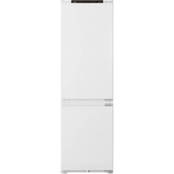 Gorenje Optimera ditt k ksutrymme och h ll maten fr sch med NRKI418EP1 inbyggd kombi, med NoFrost teknik och en m ngd smarta f rvaringsl sningar.