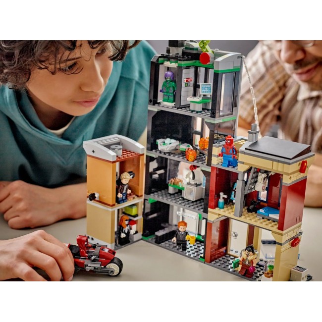LEGO MARVEL 76324 Spider-Man vs. Oscorp LEGO MARVEL 76324 Spider-Man vs. Oscorp