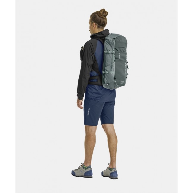 ORTOVOX Traverse 30 30 L Blue ORTOVOX Traverse 30 30 L Blue