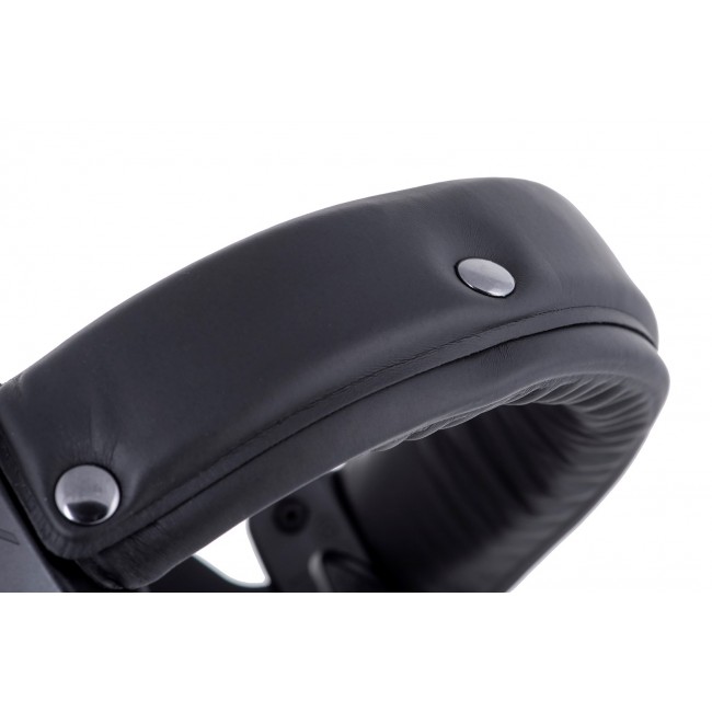 Beyerdynamic DT 770 Pro 80 Black Limited Edition - closed studio headphones
