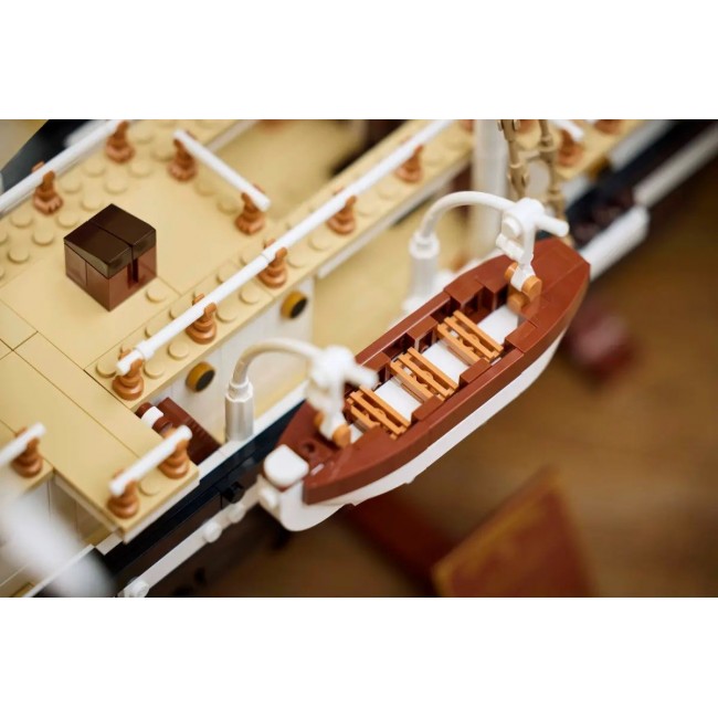 LEGO ICONS 10335 Endurance LEGO ICONS 10335 Endurance