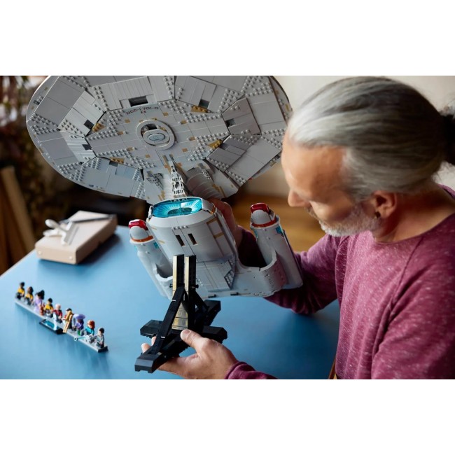 LEGO ICONS 10356 Star Trek: U.S.S. Enterprise NCC-1701-D LEGO ICONS 10356 Star Trek: U.S.S. Enterprise NCC-1701-D