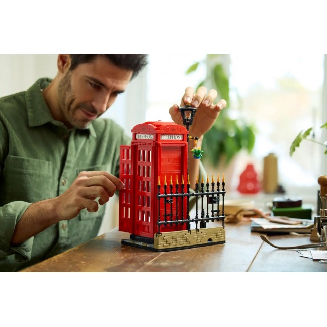 LEGO IDEAS 21347 Red London Telephone Box
