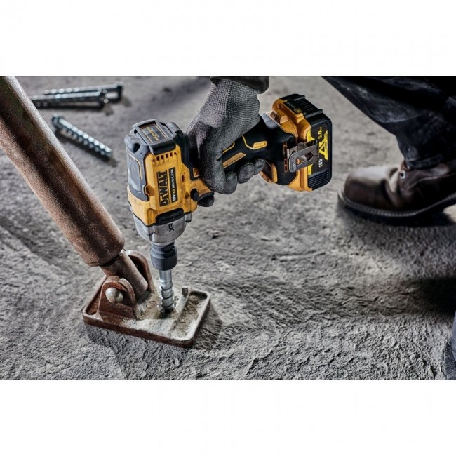 DeWALT DCF892P2T-QW power screwdriver/impact driver 2000 RPM DeWALT DCF892P2T-QW power screwdriver/impact driver 2000 RPM