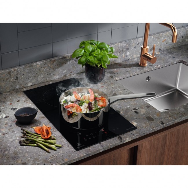 Electrolux LIT30230C Black Built-in Zone induction hob 2 zone(s) Electrolux LIT30230C Black Built-in Zone induction hob 2 zone(s)