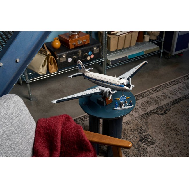 LEGO ICONS 11378 Douglas DC-3 PAN AM Airliner