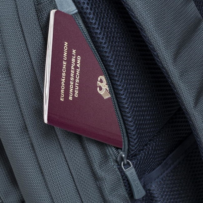 Rivacase 8460 43.2 cm (17