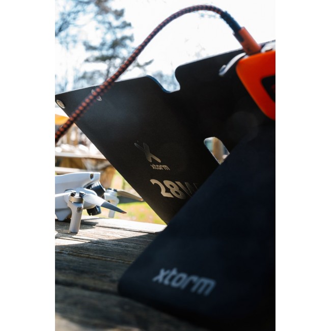 Xtorm SolarBooster 28W - Foldable Solar Panel