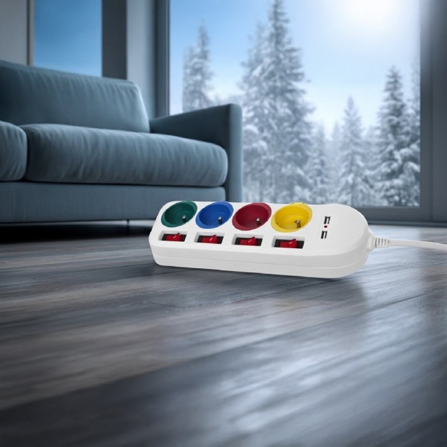 Maclean power strip, extender 4 sockets + 2xUSB, with switches, 250VAC/10A, 2.1A 5V, 1.5m, white, MCE229 W Maclean power strip, extender 4 sockets + 2xUSB, with switches, 250VAC/10A, 2.1A 5V, 1.5m, white, MCE229 W