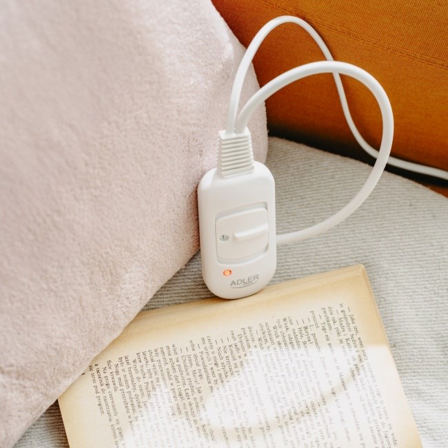 Adler AD 7444 Electric Heating Pad 38 x 38 cm Adler AD 7444 Electric Heating Pad 38 x 38 cm