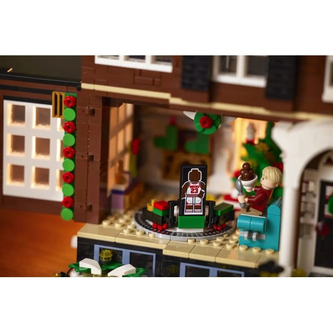 LEGO IDEAS 21330 HOME ALONE LEGO IDEAS 21330 HOME ALONE