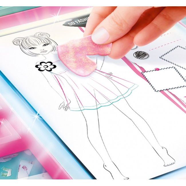 Canal Toys So Slime Fashion Designer Light-Up Studio Canal Toys So Slime Fashion Designer Light-Up Studio