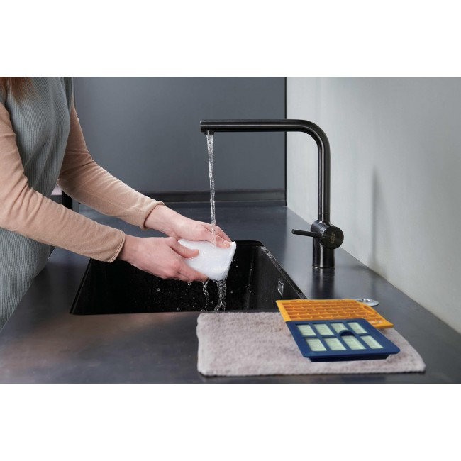 Vacuum Hoover HE120PET 011 bagged 700 W Vacuum Hoover HE120PET 011 bagged 700 W