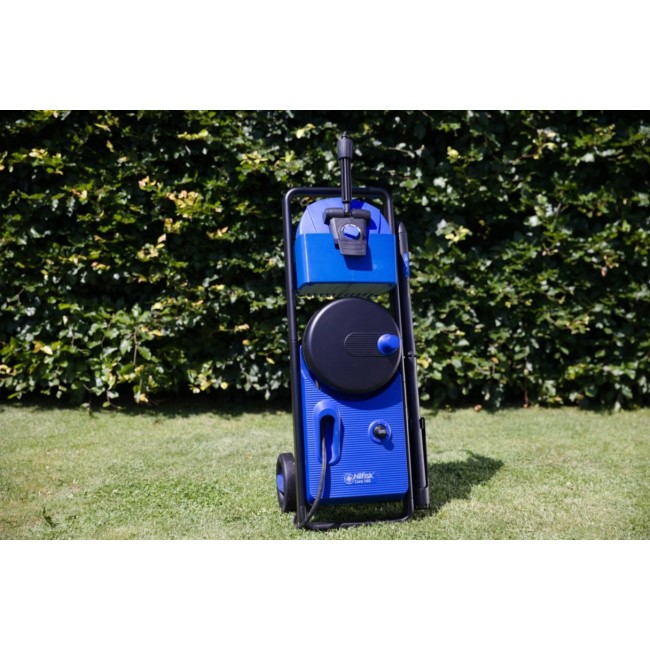 Nilfisk Core 140-8 PowerControl In-Hand HOME EU pressure washer Upright Electric 474 l/h 1800 W Blue