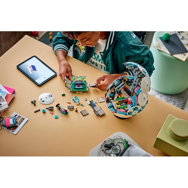 LEGO EDITIONS 43019 Soccer Ball LEGO EDITIONS 43019 Soccer Ball