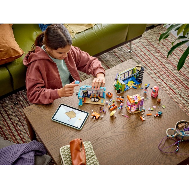 LEGO FRIENDS 42674 Comic Book and Game Store