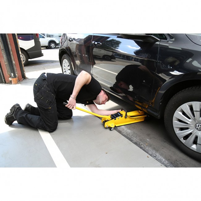 Stanley STMT81251-1 vehicle jack/stand Stanley STMT81251-1 vehicle jack/stand