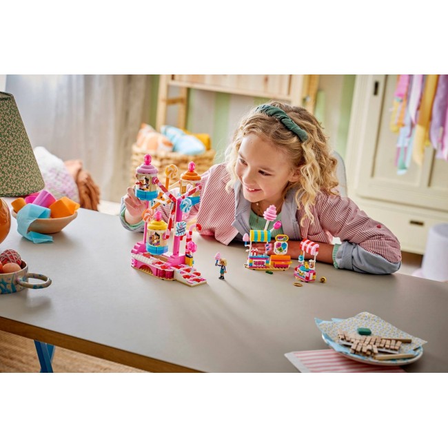 LEGO FRIENDS 42700 Candy and Cupcake Ferris Wheel