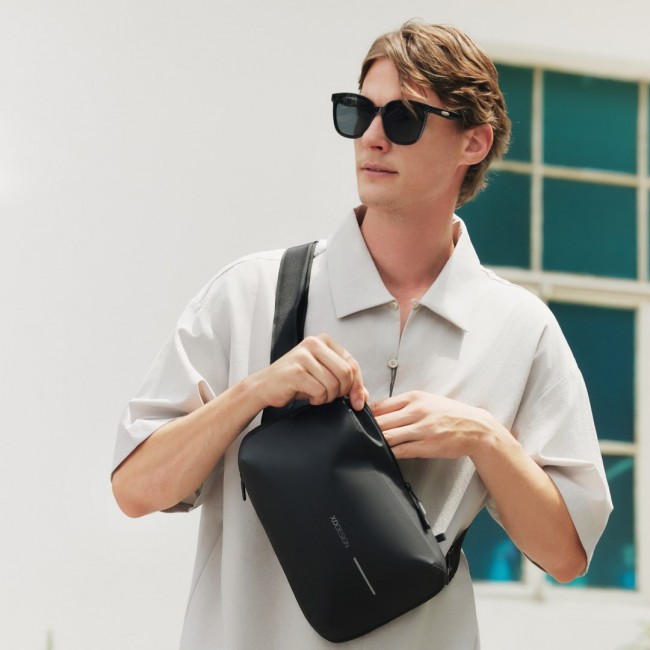 XD DESIGN Urban Water Resistant Sling Bag Black P706.2701