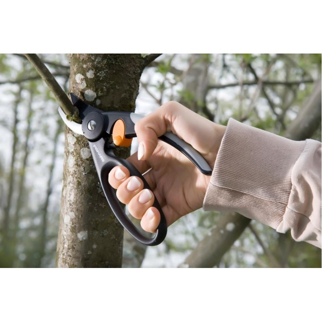 Fiskars 111440 pruning shears Bypass Black Fiskars 111440 pruning shears Bypass Black