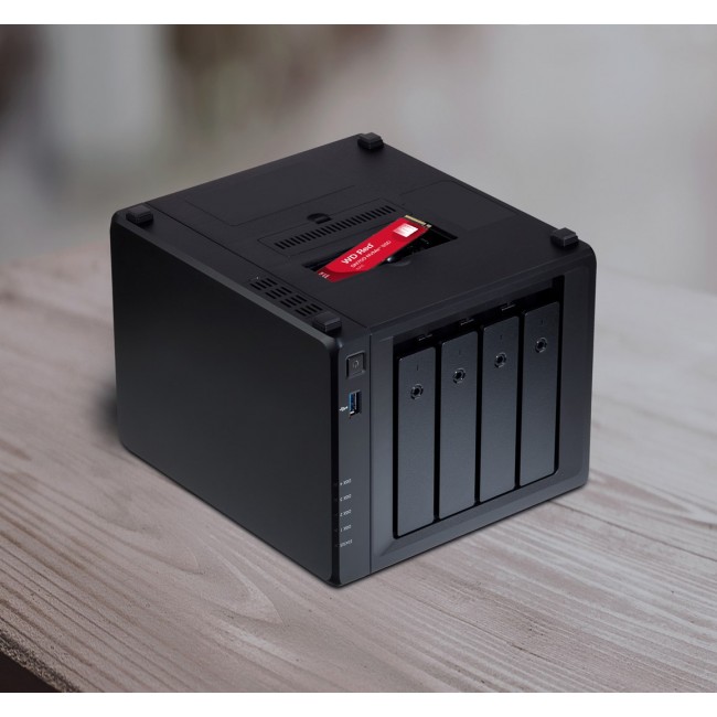 Western Digital Red WD SN700 NVMe POWERED BY SANDISK 2 TB Western Digital Red WD SN700 NVMe POWERED BY SANDISK 2 TB