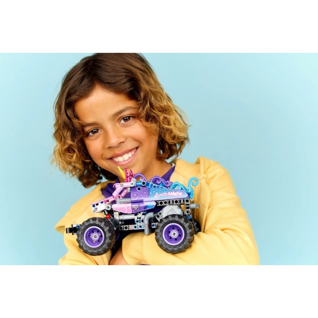 LEGO TECHNIC 42220 Monster Jam Sparkle Smash Pull-Back