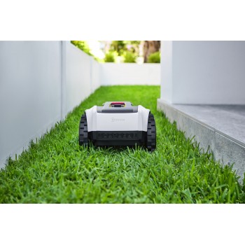 Autonomous lawn mower Ecovacs GOAT O800 RTK