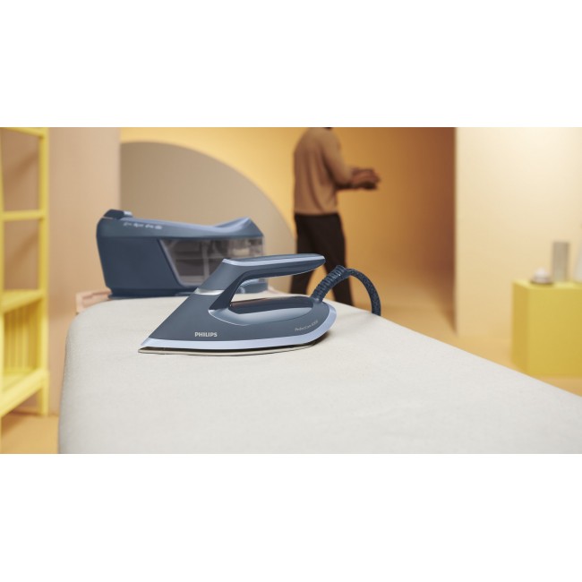 Philips 6000 series PSG6042/20 steam ironing station 2400 W 1.8 L SteamGlide Advanced Blue Philips 6000 series PSG6042/20 steam ironing station 2400 W 1.8 L SteamGlide Advanced Blue