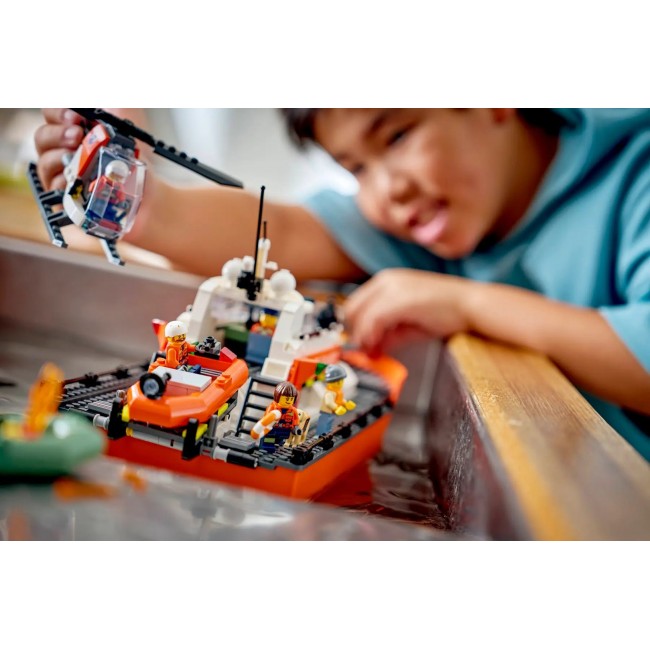 LEGO CITY 60504 Coast Guard Rescue Boat and Helicopter