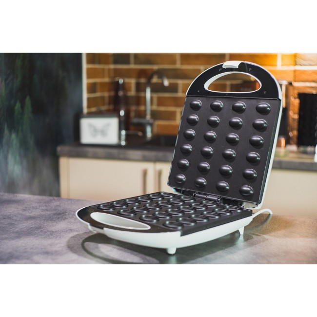 Adler AD 3039 waffle iron 24 waffle(s) 1600 W White Adler AD 3039 waffle iron 24 waffle(s) 1600 W White