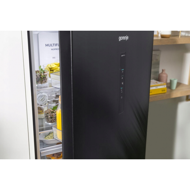 Gorenje NRK619EABXL4 Freestanding Refrigerator-Freezer 300 l E Black