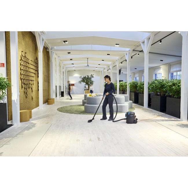 Office Vacuum Cleaner NILFISK VP400 HEPA XT EU 700 W 10 l 107421171