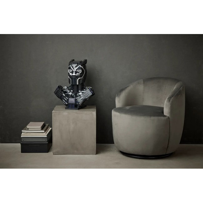 LEGO MARVEL 76215 Black Panther LEGO MARVEL 76215 Black Panther