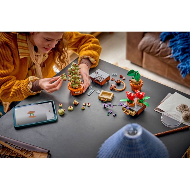 LEGO HARRY POTTER 76474 Hogwarts Herbology Plants LEGO HARRY POTTER 76474 Hogwarts Herbology Plants