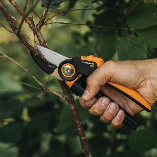 Fiskars X-Series P941 pruning shears Anvil Black, Orange Fiskars X-Series P941 pruning shears Anvil Black, Orange